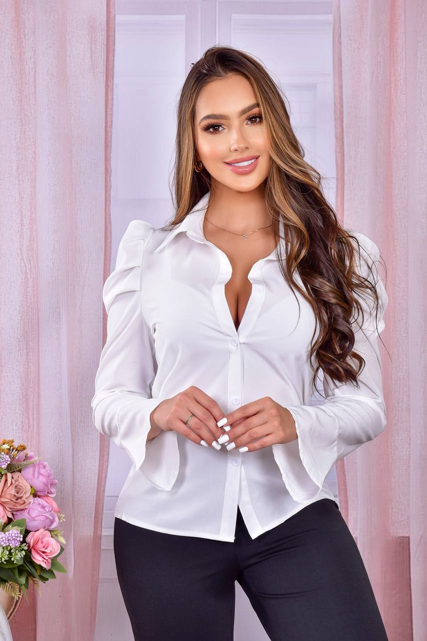3-596 Conjunto blusa manga campana