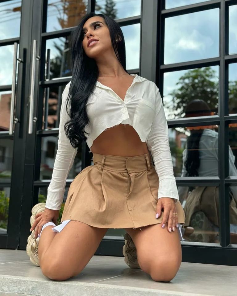 3-613 Conjunto crop
