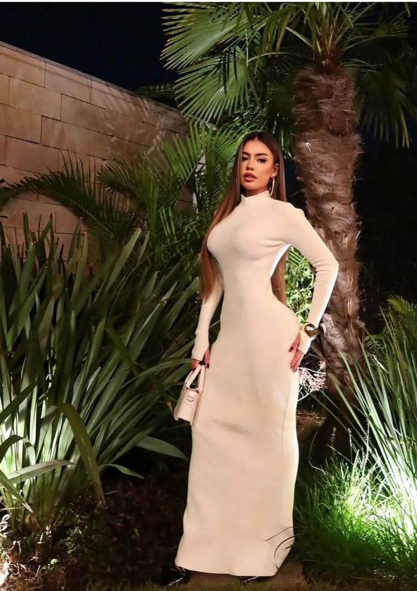 39-139 vestido en hilo. Siren