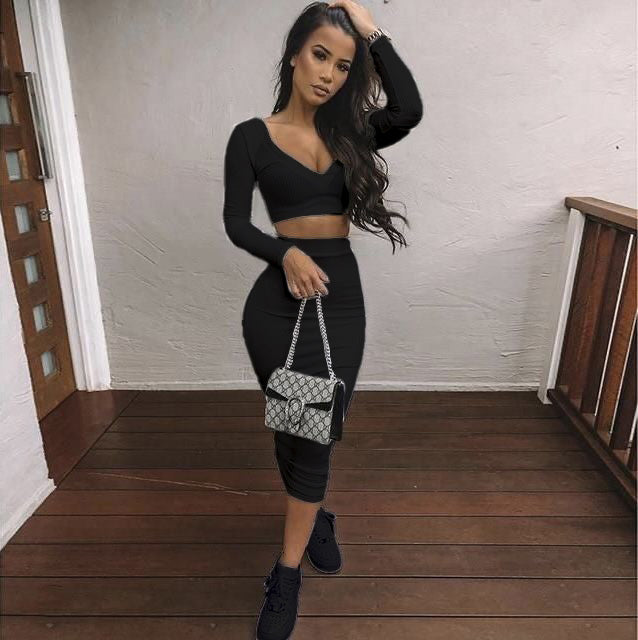 3-184 Conjunto falda tubo con blusa escotada