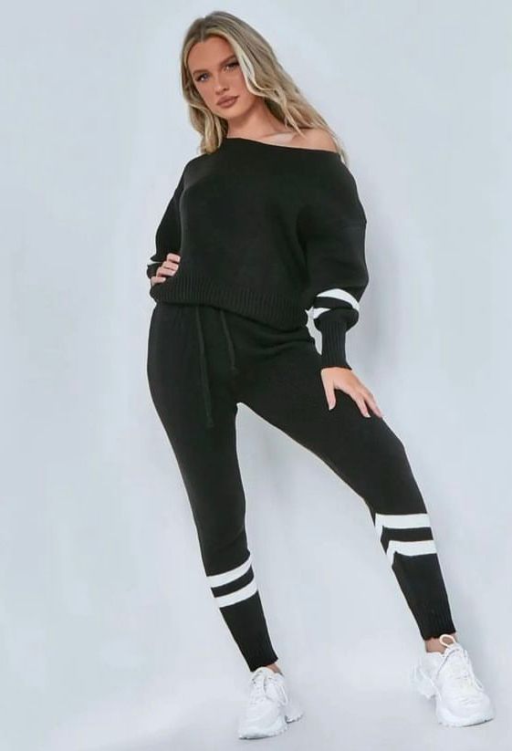 3-559 Conjunto en hilo líneas blancas