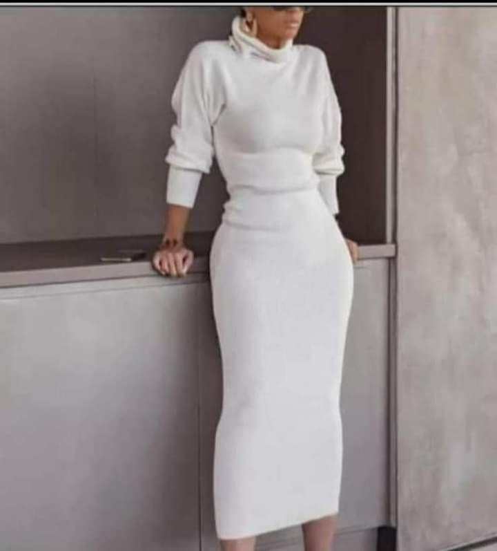 Vestido en hilo a la pantorrilla cuello tortuga 39-136