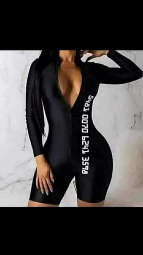 50-152 Enterizo corto tarjeta de crédito