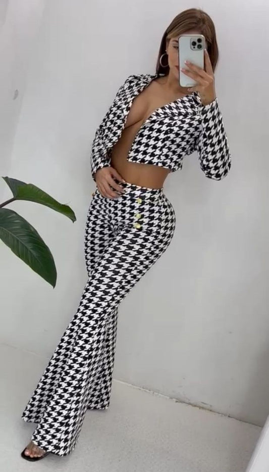 3-574 Conjunto con blazer gallineto