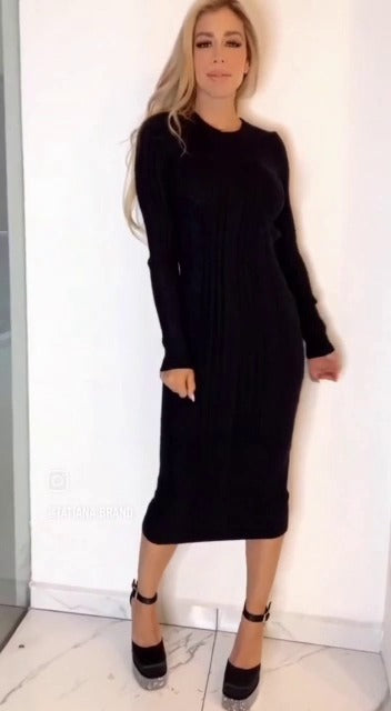39-147 Vestido en hilo con espalda descubierta · Negro