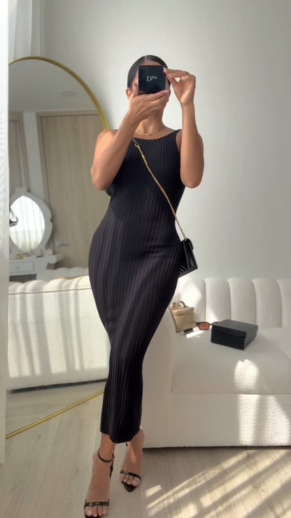 42-121 Vestido de Canalé en rib · Negro