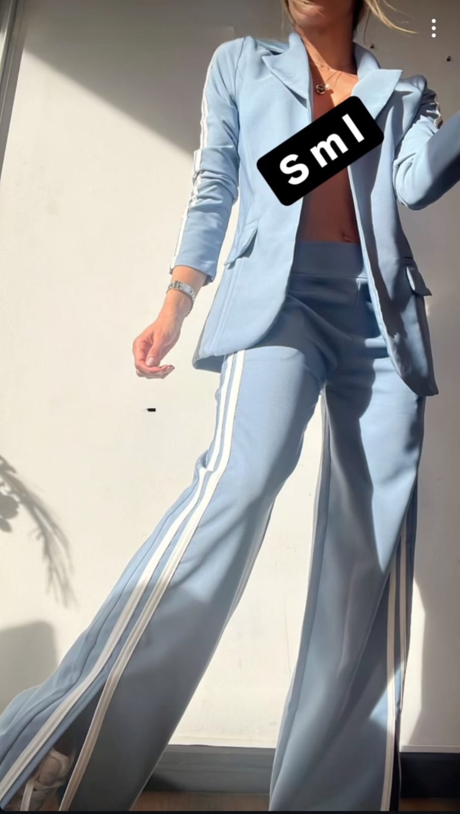 3-558 Conjunto franjas con blazer