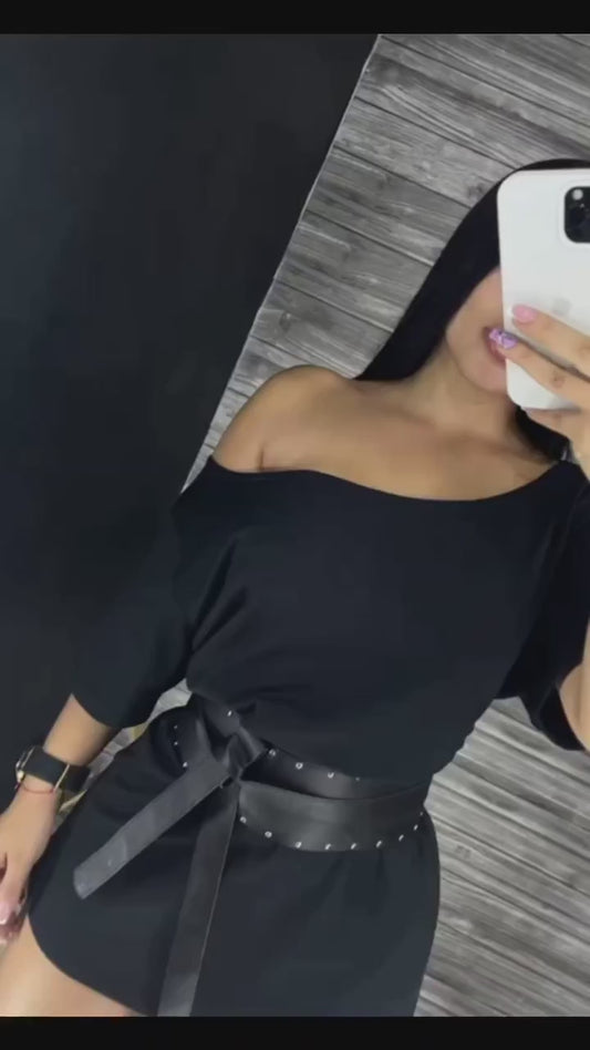 32-140 Vestido corto con correa