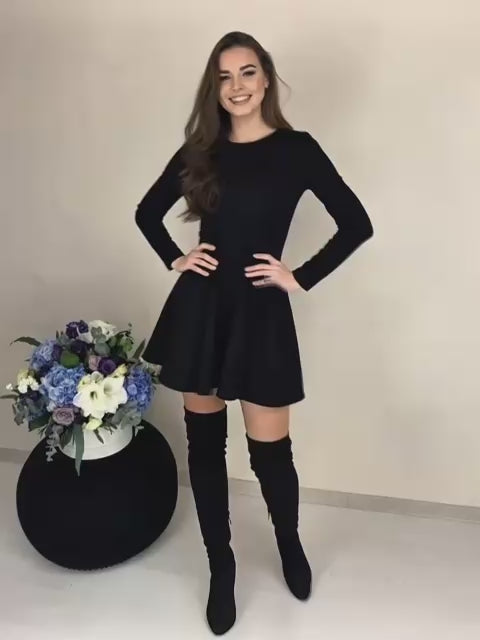 22-045 Vestido corto falda rotonda