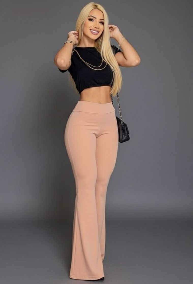 3-227 Conjunto pantalón bota campana y blusa negra