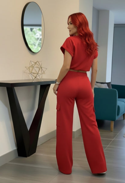 3-487 Conjunto pantalón bolsillos y blusa corta