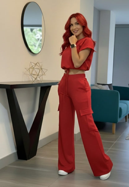 3-487 Conjunto pantalón bolsillos y blusa corta